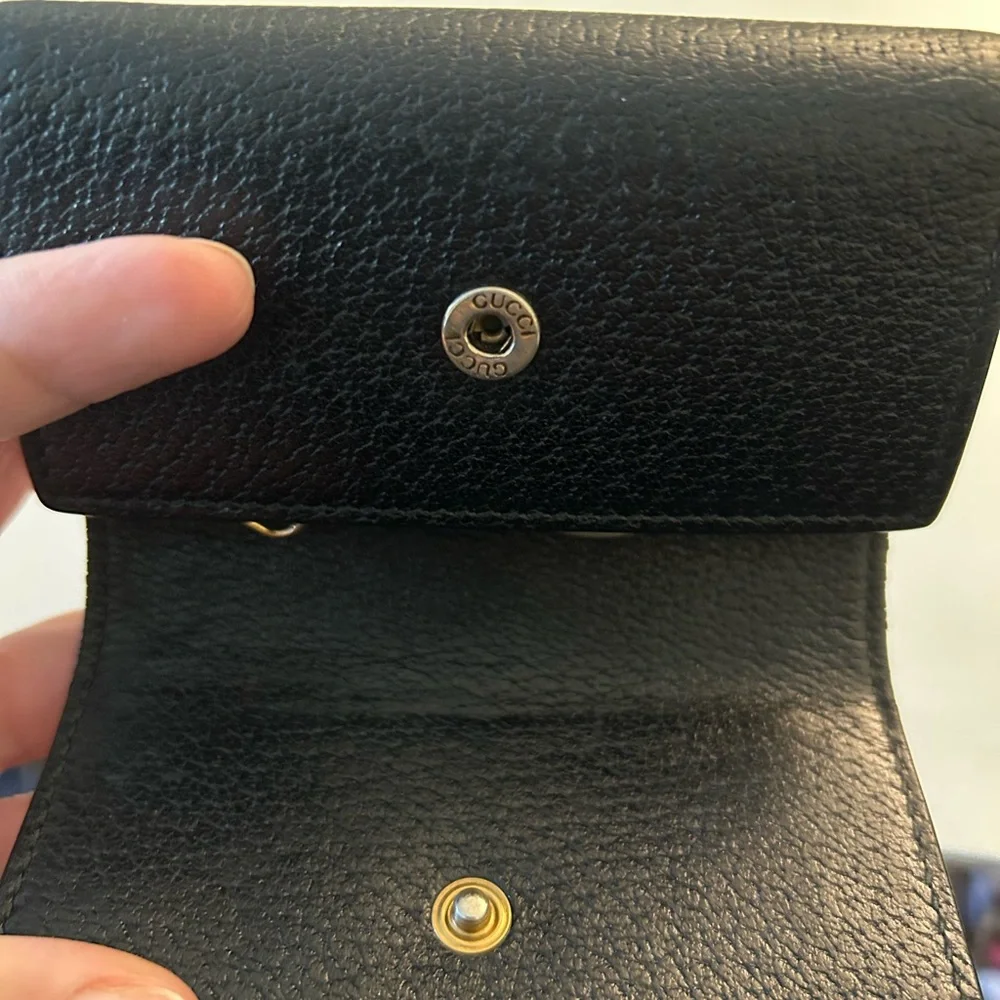 Gucci key holder with green and red Web canvas.Measurements: 4"L x 1.5"W x 2.5"H - Picture 8 of 14